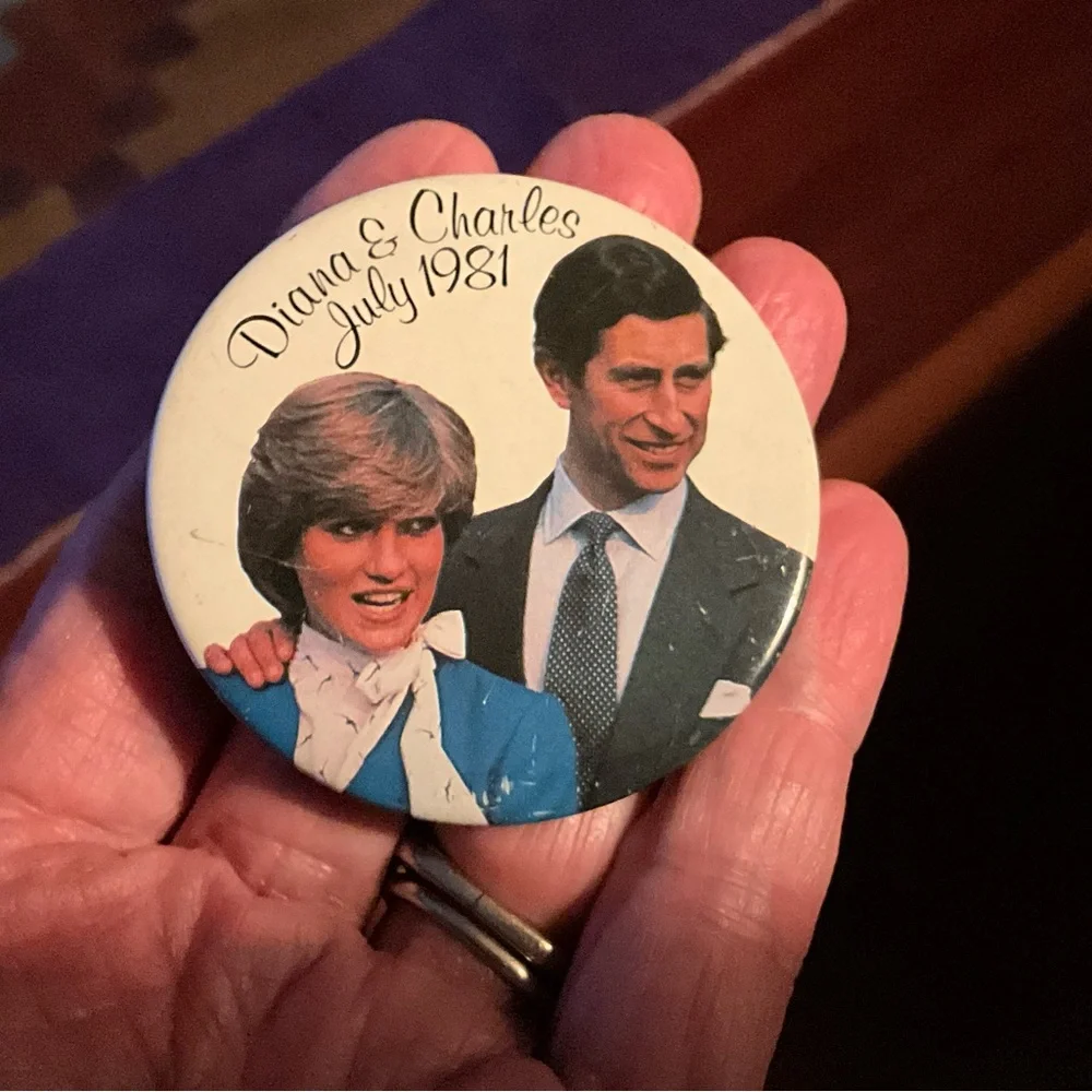 Diana and Charles Commemorative 1981 Tin Button Pin Blue and White Cheezy Smiles